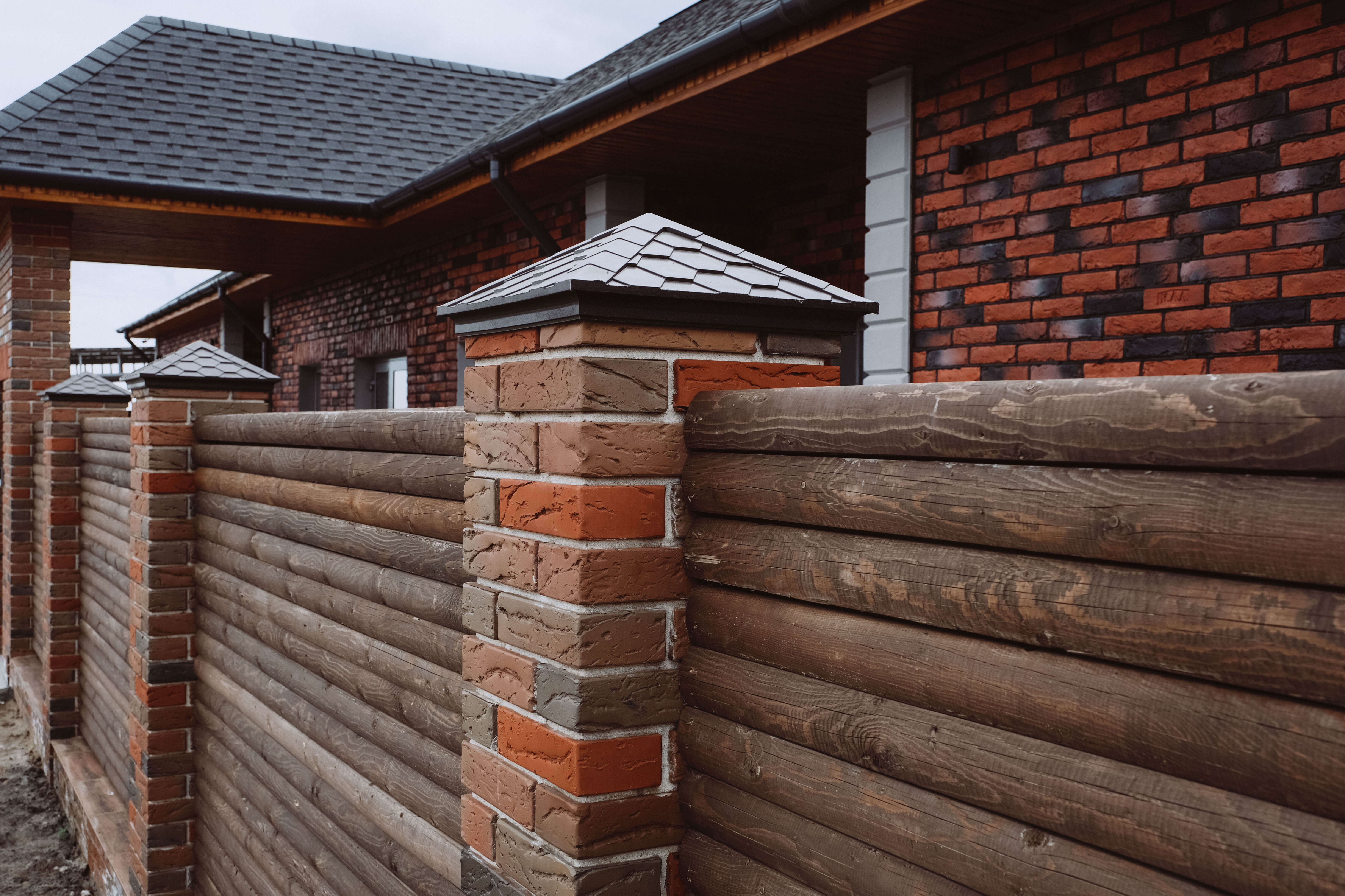 Колпак Zking Эверест Коричневый на столб 1.5х1.5 кирпича (390х390мм) в Урае фото