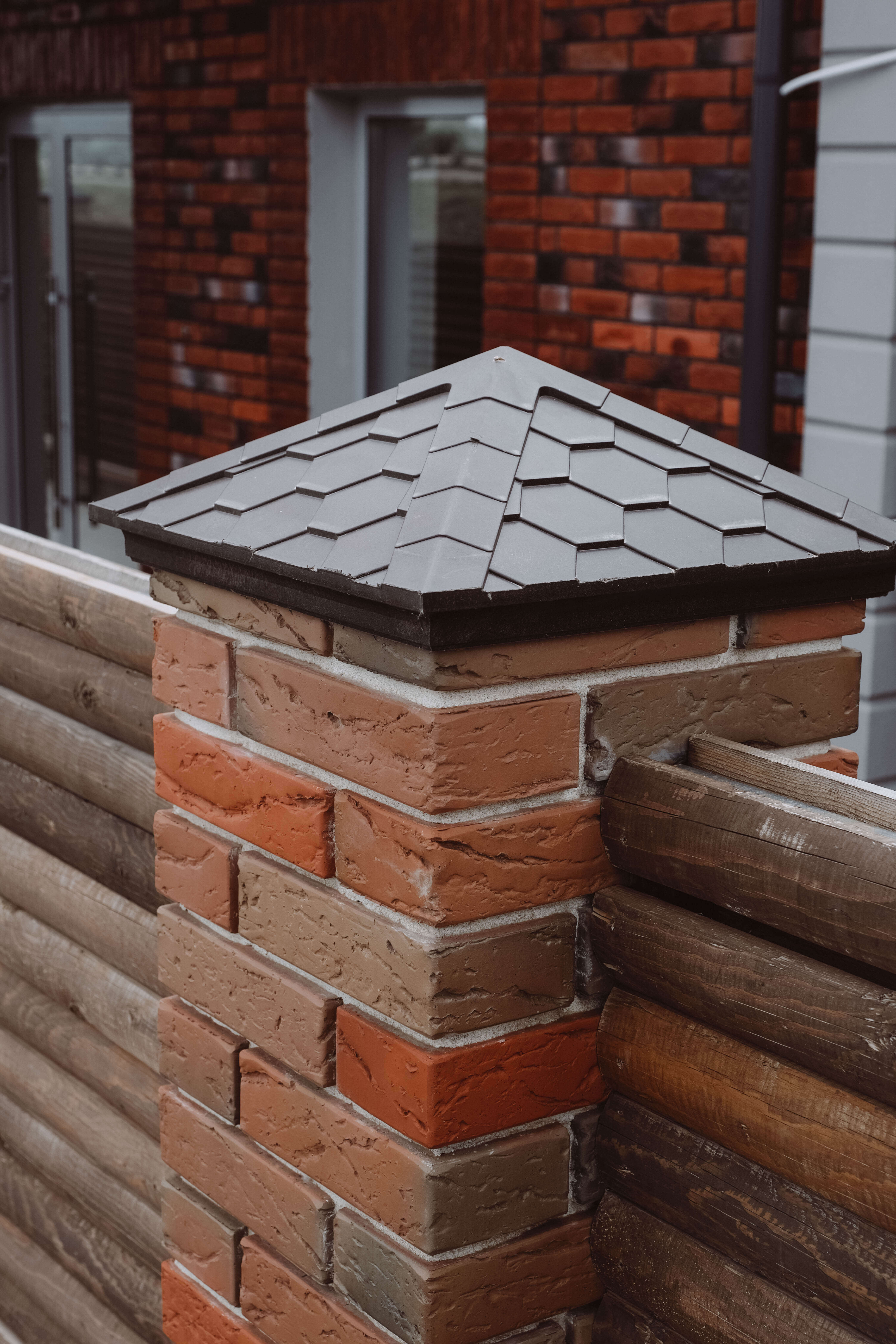 Колпак Zking Эверест Коричневый на столб 1.5х1.5 кирпича (390х390мм) в Урае фото